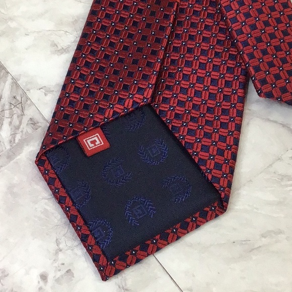 CHAPS Repp Silk Neck Tie burgundy and Navy Blue - Picture 2 of 6